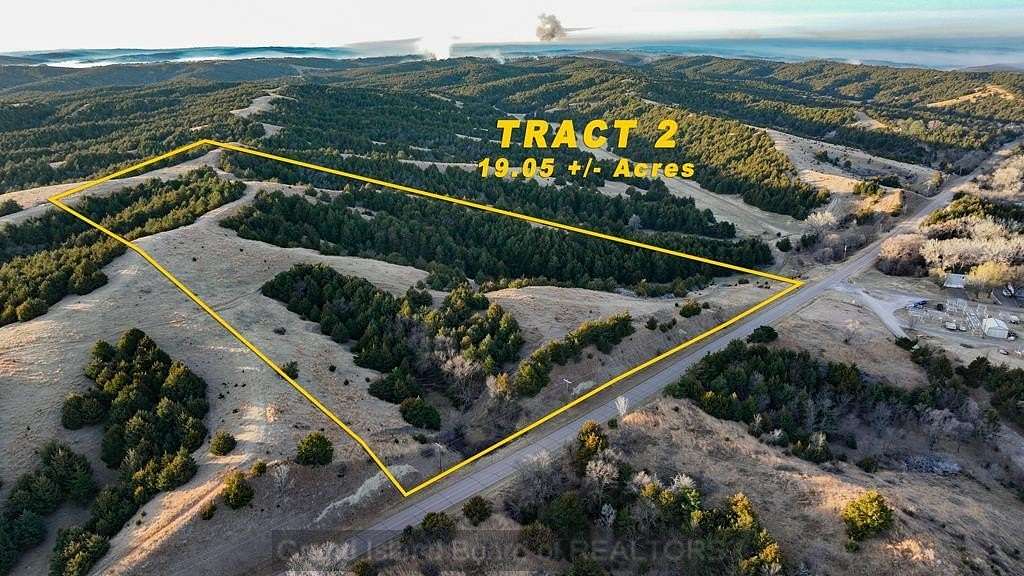 19 Acres of Recreational & Residential Land for Sale in Brady, Nebraska