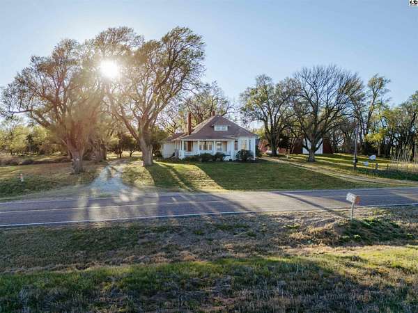 12 Acres of Land with Home for Sale in Stafford, Kansas