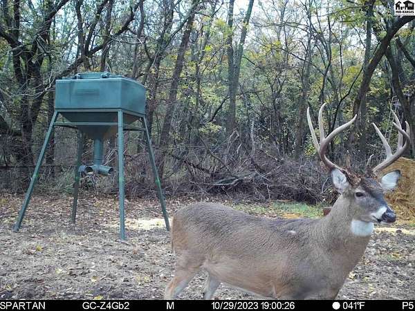 286 Acres of Recreational Land for Sale in Independence, Kansas
