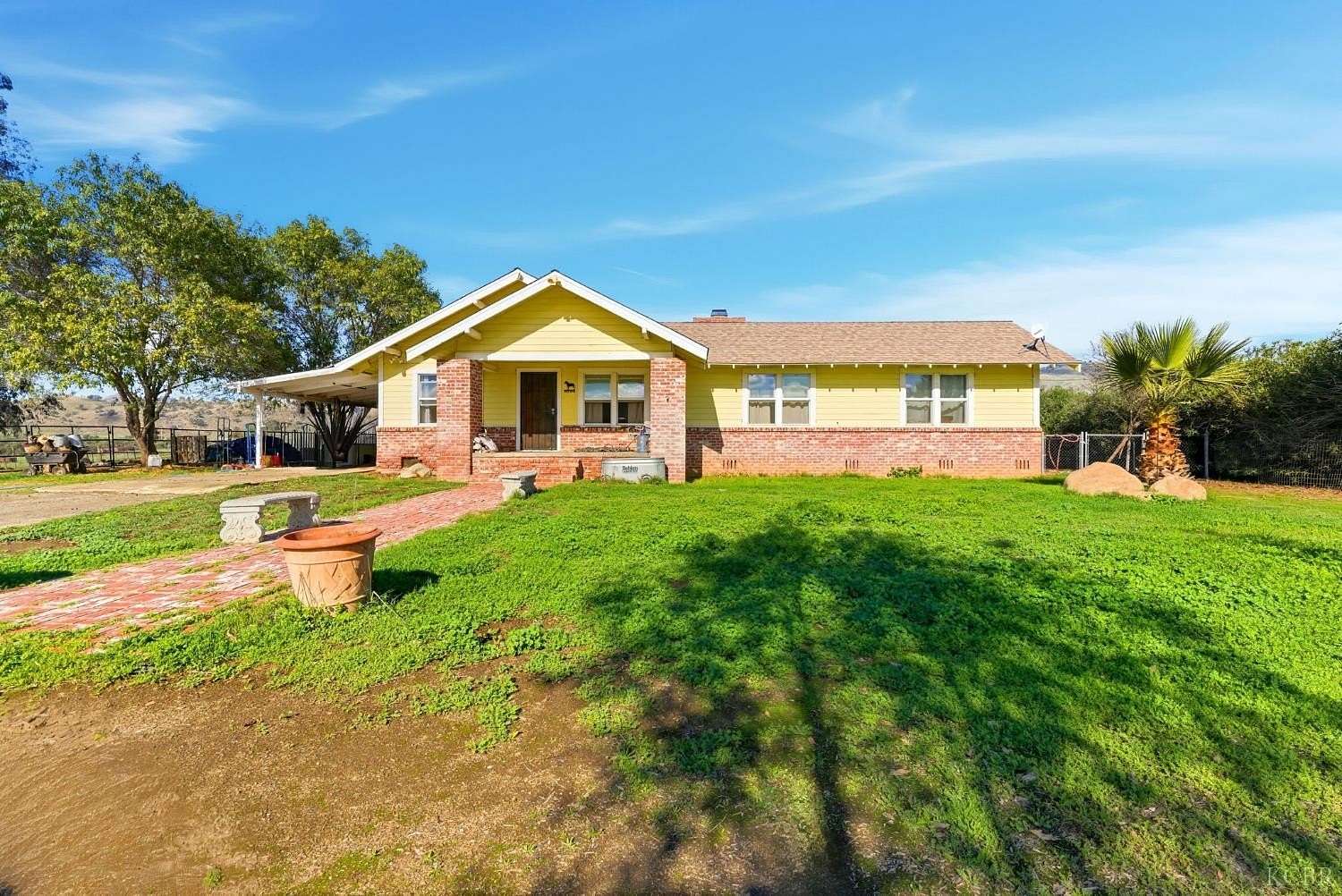 1.63 Acres of Land with Home for Sale in Woodlake, California