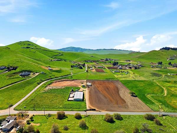 5 Acres of Residential Land for Sale in Exeter, California