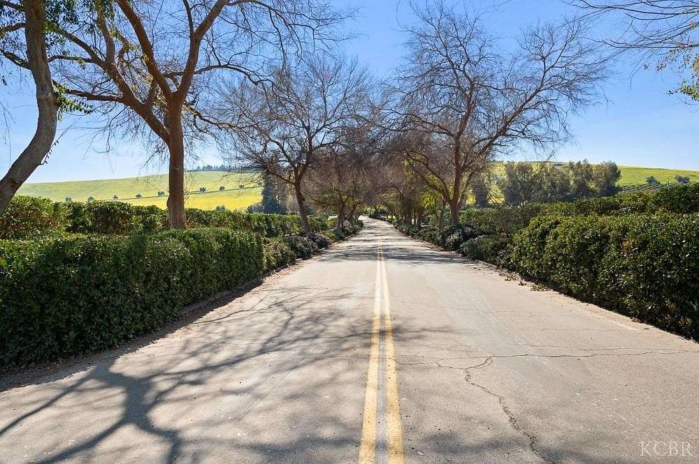 1 Acre of Residential Land for Sale in Exeter, California
