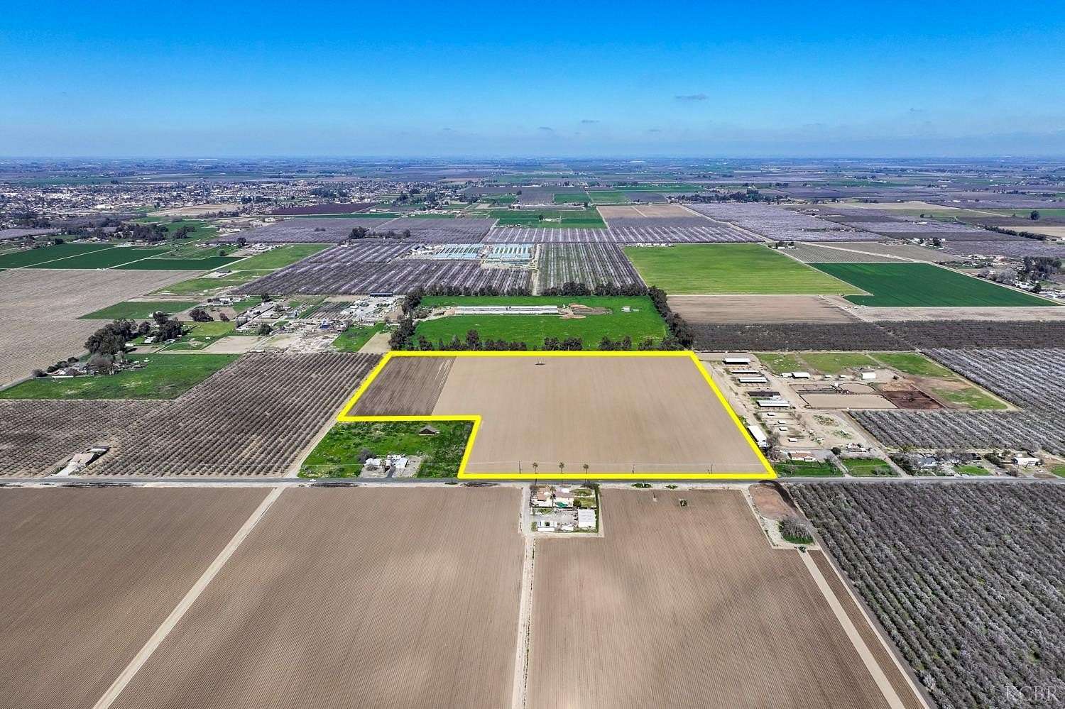 35 Acres of Agricultural & Residential Land for Sale in Lemoore, California
