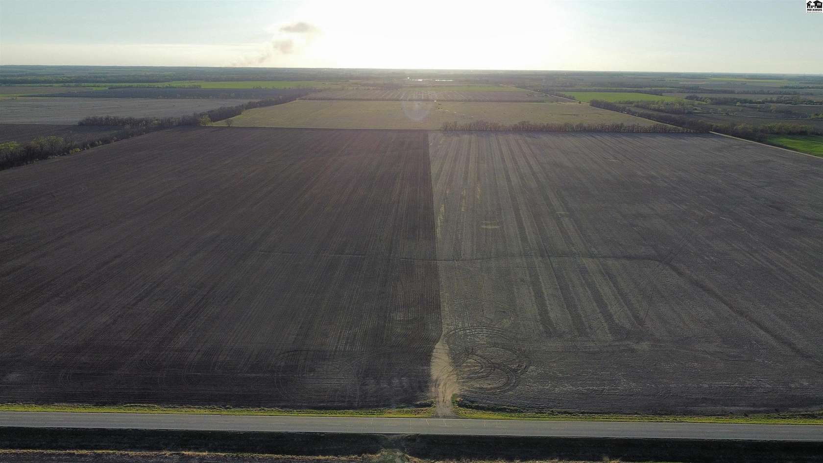 161 Acres of Land for Sale in Burrton, Kansas