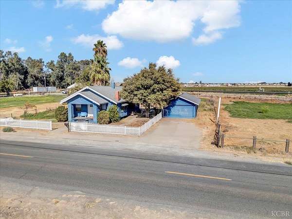 45.3 Acres of Agricultural & Residential Land for Sale in Hanford, California