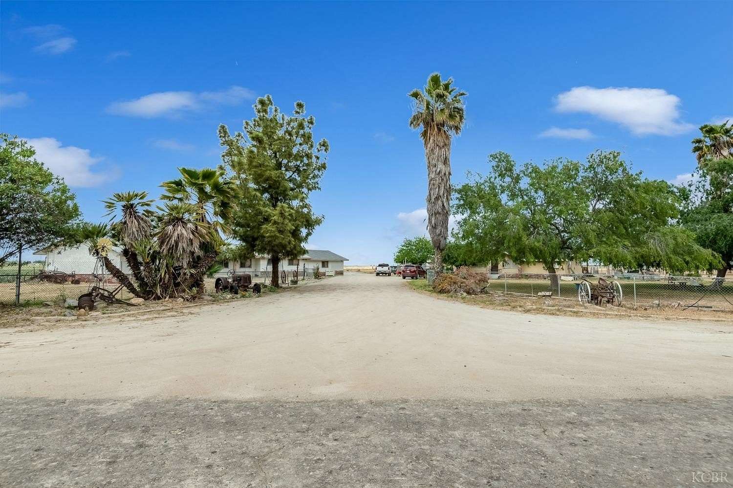 19 Acres of Land with Home for Sale in Alpaugh, California