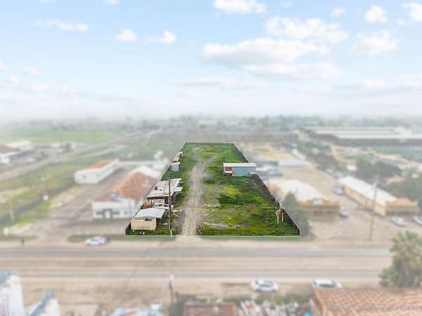 2 Acres of Commercial Land for Sale in Hanford, California