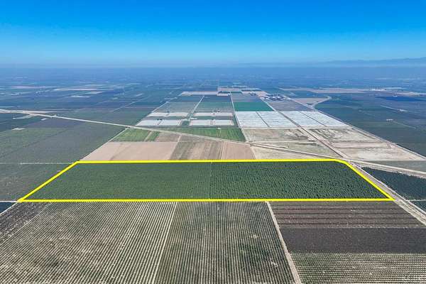 126 Acres of Agricultural Land for Sale in Laton, California