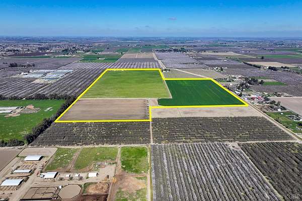 138 Acres of Agricultural Land with Home for Sale in Lemoore, California