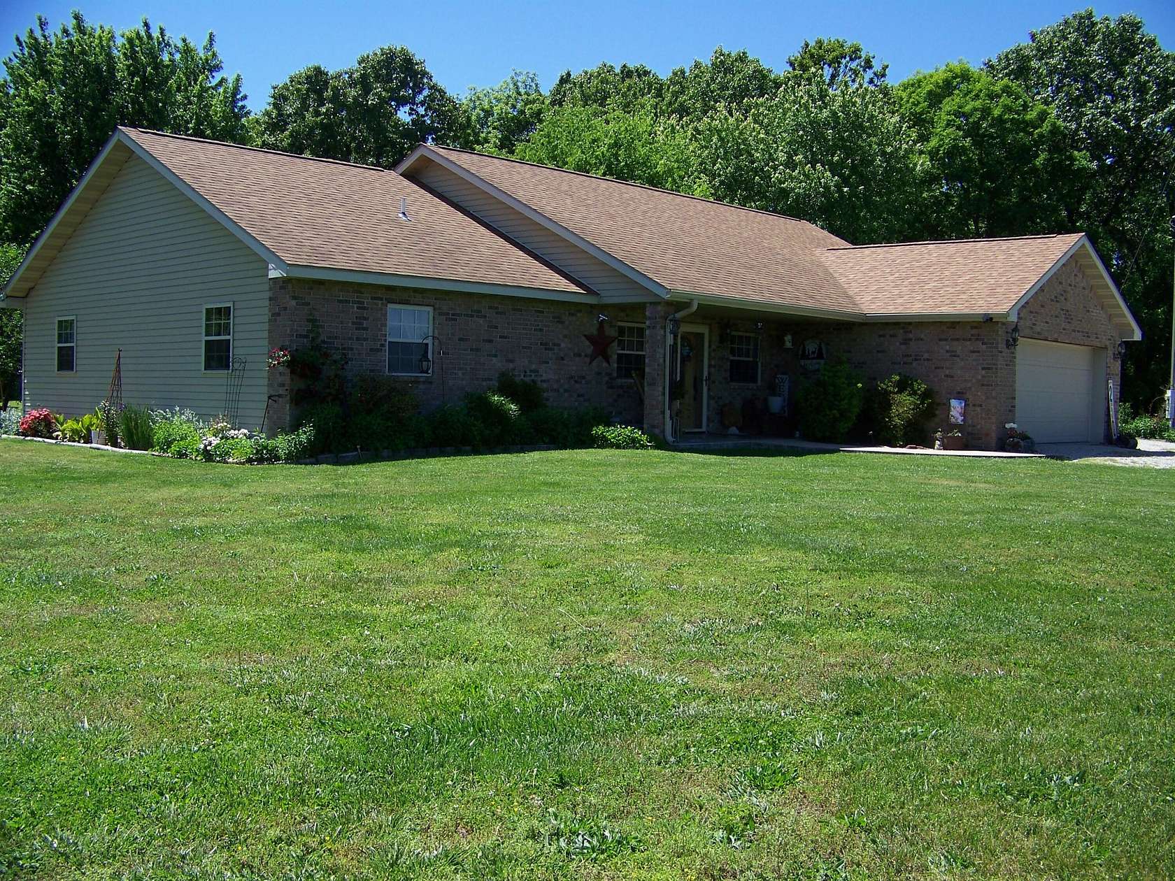 12 Acres of Land with Home for Sale in Mountain Grove, Missouri