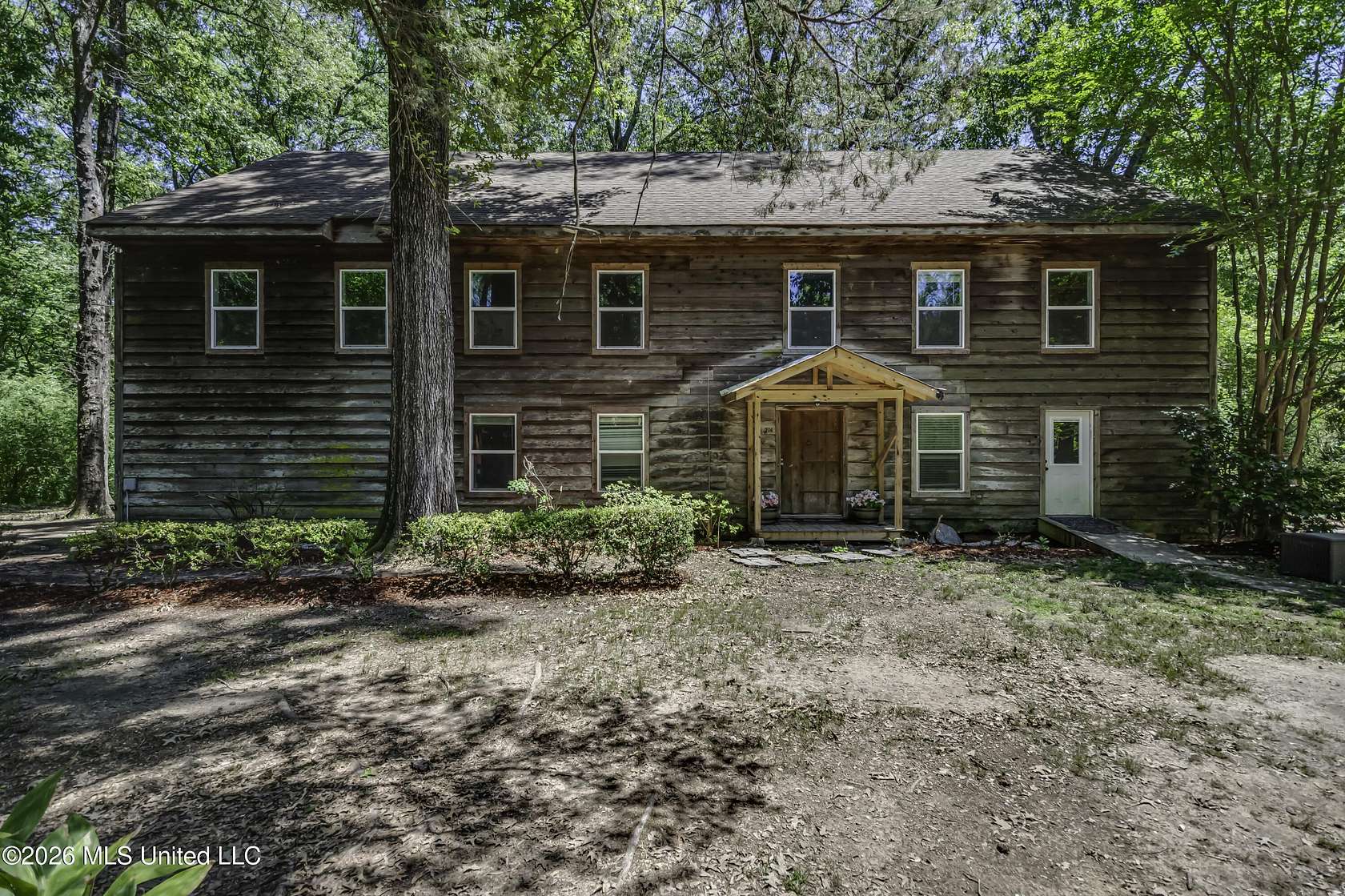 16 Acres of Land with Home for Sale in Jackson, Mississippi