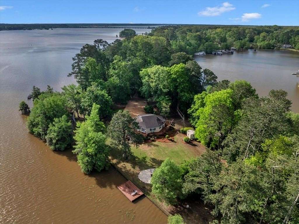 1.66 Acres of Land with Home for Sale in Cobb, Georgia