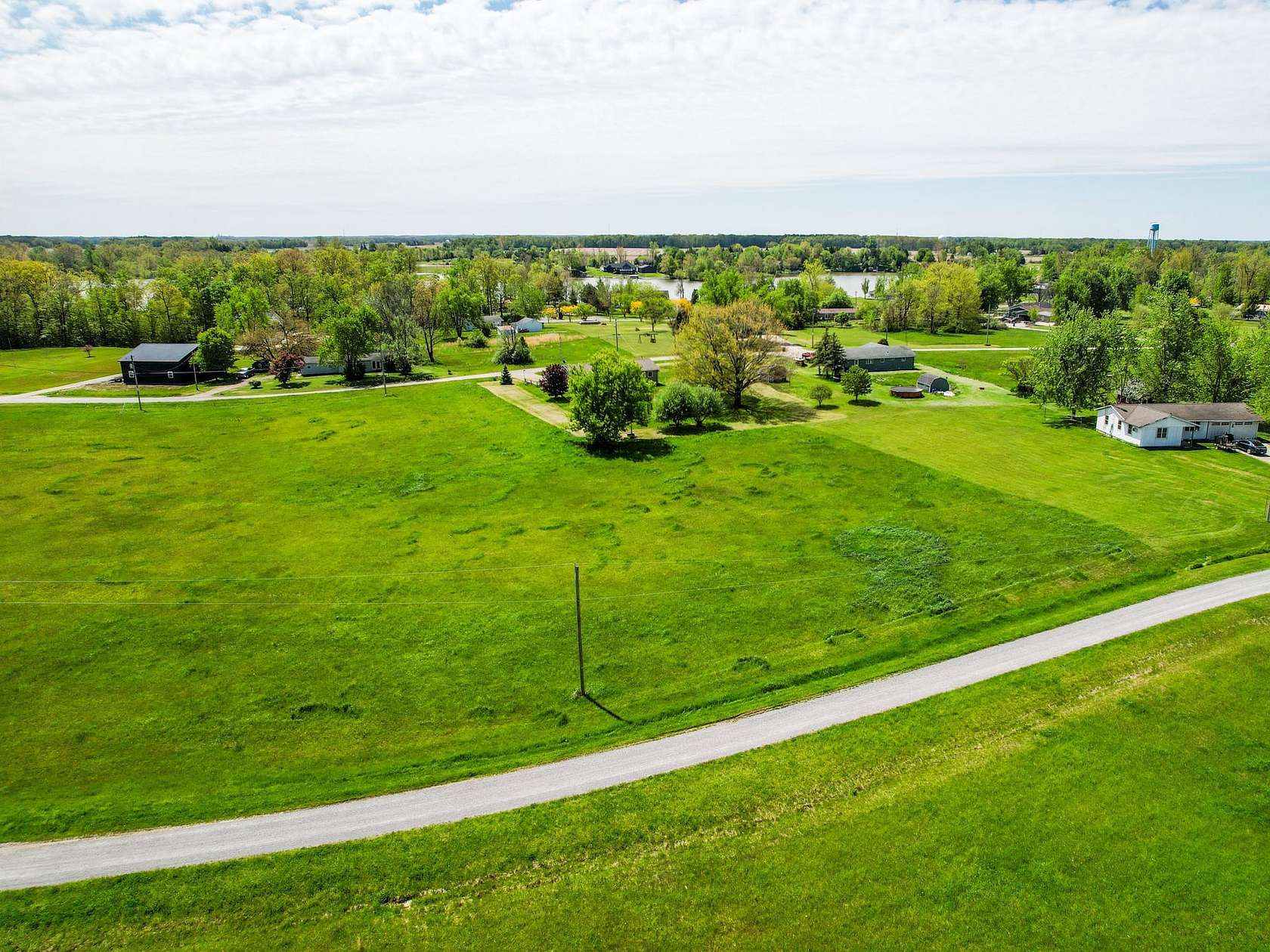 1 Acre of Residential Land for Sale in Montpelier, Ohio