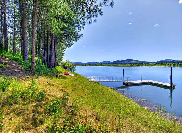 1.25 Acres of Land for Sale in Usk, Washington