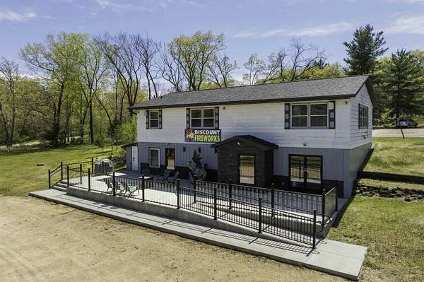 1.85 Acres of Improved Commercial Land for Sale in Oxford, Wisconsin