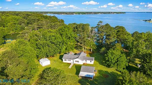 4 Acres of Land with Home for Sale in Hudgins, Virginia