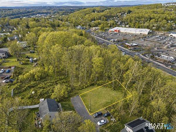 0.14 Acres of Residential Land for Sale in Waterbury, Connecticut