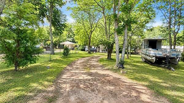 0.25 Acres of Land for Sale in Quitman, Texas