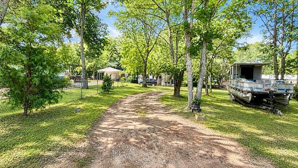 0.25 Acres of Residential Land for Sale in Quitman, Texas