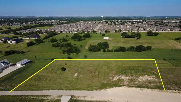 2 Acres of Residential Land for Sale in Justin, Texas