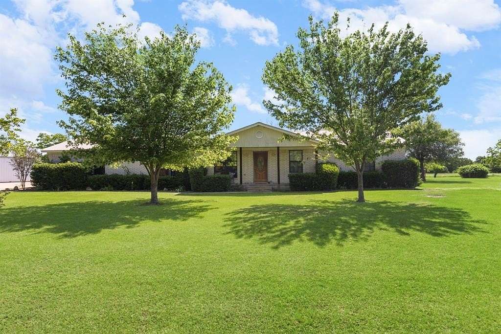 2.87 Acres of Land with Home for Sale in Emory, Texas