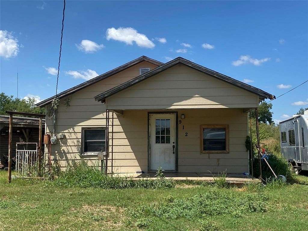 4.13 Acres of Land with Home for Sale in Rule, Texas
