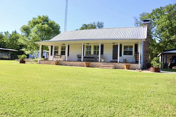 4 Acres of Land with Home for Sale in Ivanhoe, Texas