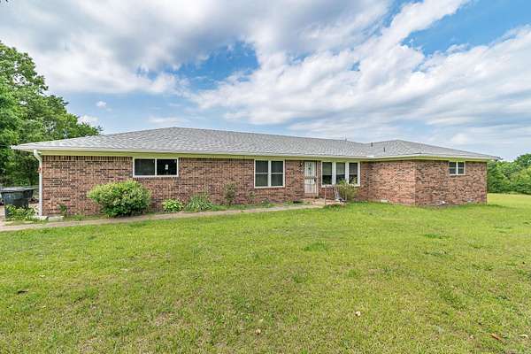 3.48 Acres of Land with Home for Sale in Hot Springs, Arkansas