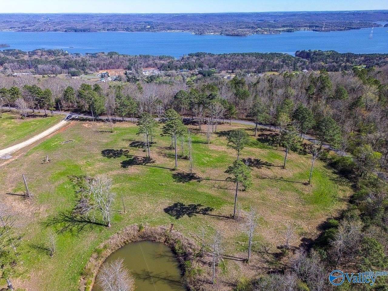 0.83 Acres of Residential Land for Sale in Scottsboro, Alabama