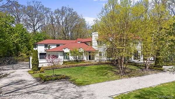 2 Acres of Land with Home for Sale in Bloomfield Township, Michigan