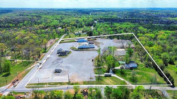 12 Acres of Land with Home for Sale in Mount Juliet, Tennessee