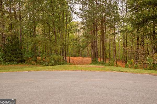 4 Acres of Residential Land for Sale in Forsyth, Georgia