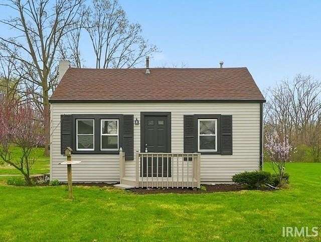 0.75 Acres of Land with Home for Sale in Fort Wayne, Indiana