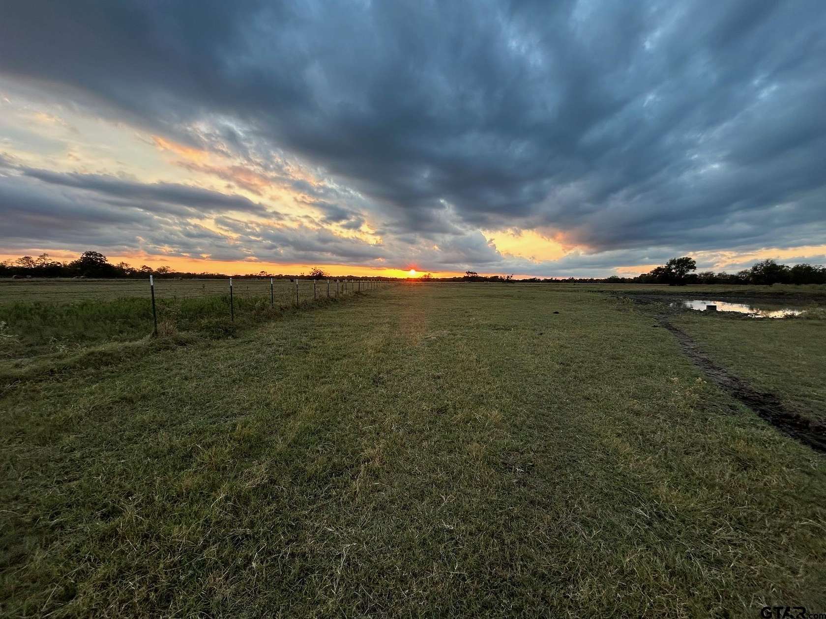 112 Acres of Agricultural & Residential Land for Sale in Sulphur Springs, Texas