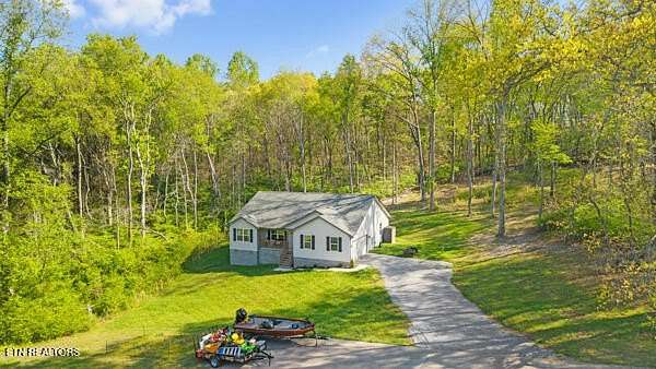 5.59 Acres of Land with Home for Sale in Knoxville, Tennessee