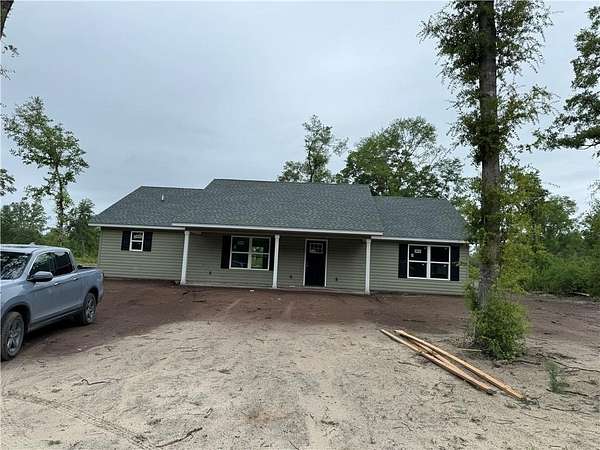 3 Acres of Land with Home for Sale in Nahunta, Georgia