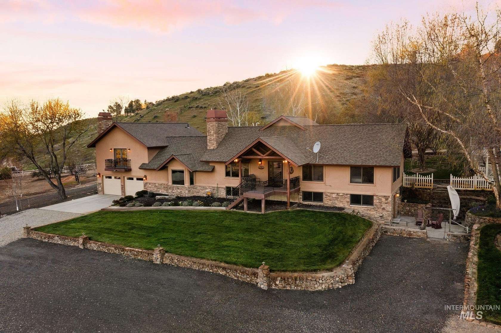 5.2 Acres of Land with Home for Sale in Eagle, Idaho