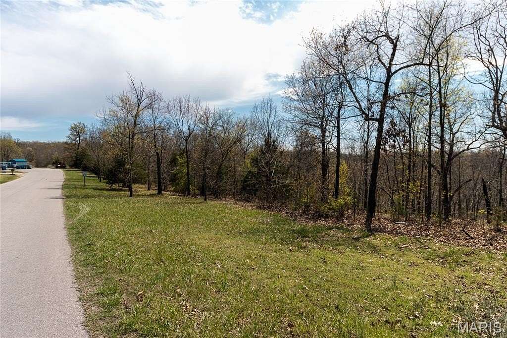 5.12 Acres of Residential Land for Sale in St. Robert, Missouri