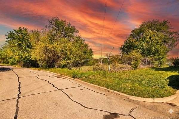 6 Acres of Residential Land for Sale in Glenpool, Oklahoma