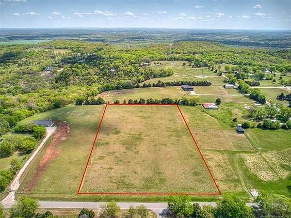 5.29 Acres of Residential Land for Sale in Claremore, Oklahoma