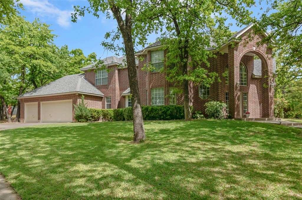 4.25 Acres of Land with Home for Sale in Argyle, Texas