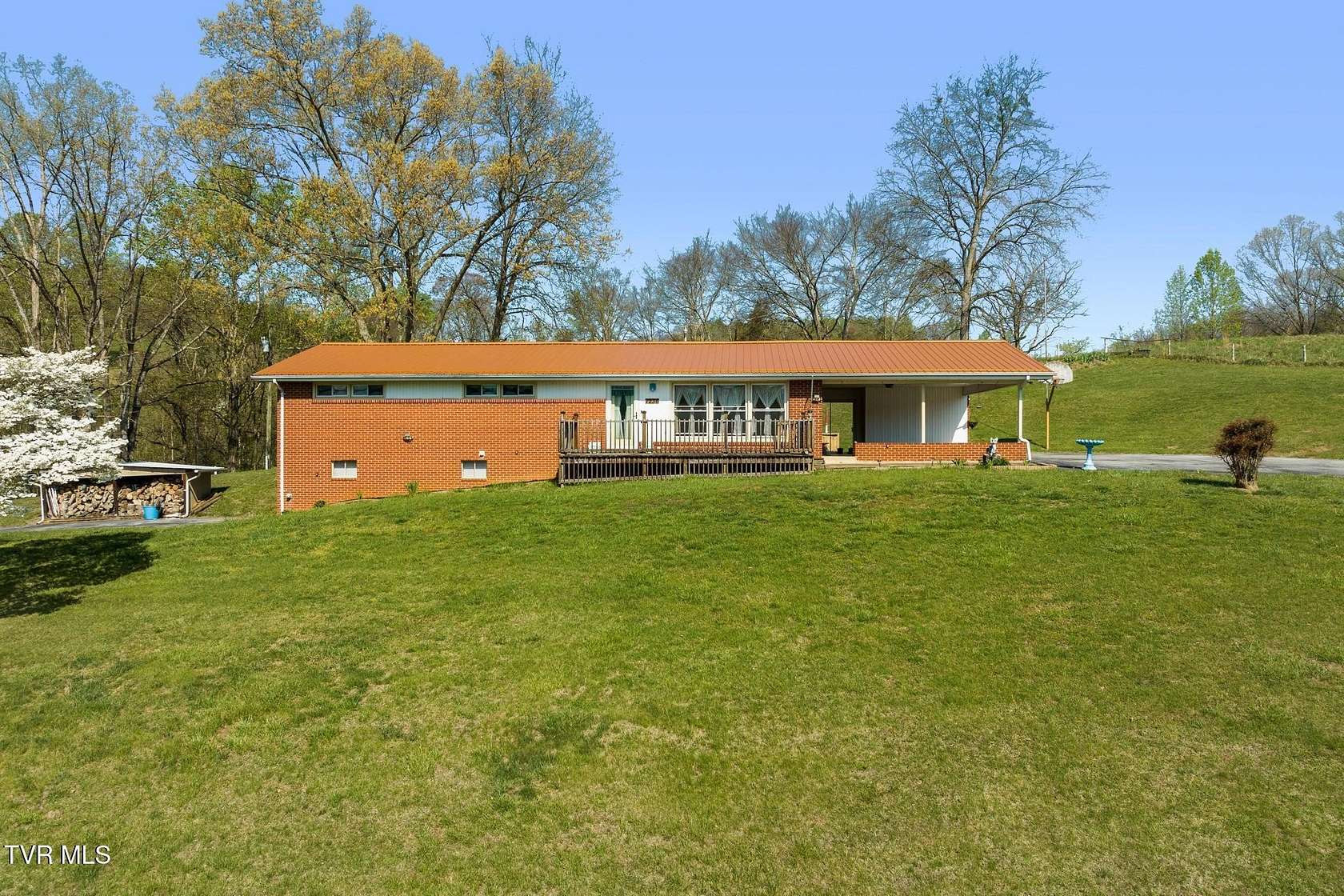 6 Acres of Land with Home for Sale in Kingsport, Tennessee