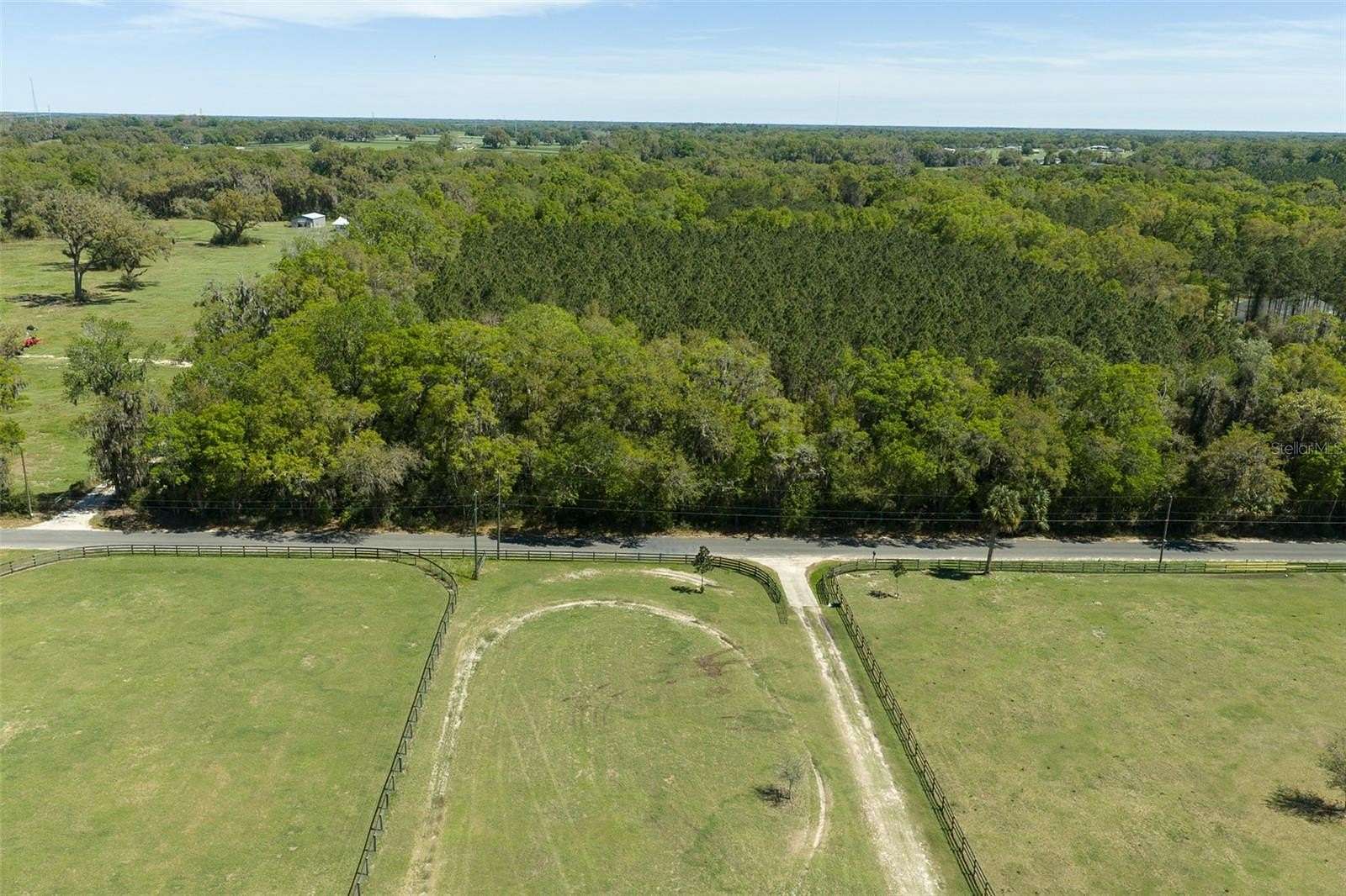 16 Acres of Land for Sale in Ocala, Florida