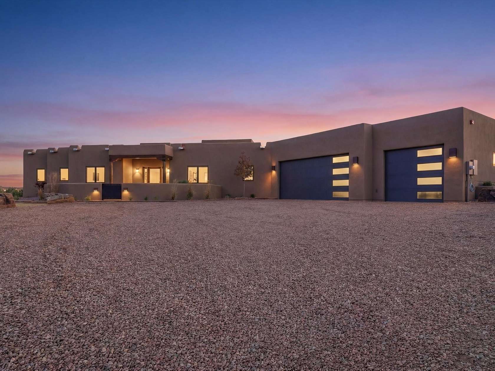 3.1 Acres of Land with Home for Sale in Santa Fe, New Mexico