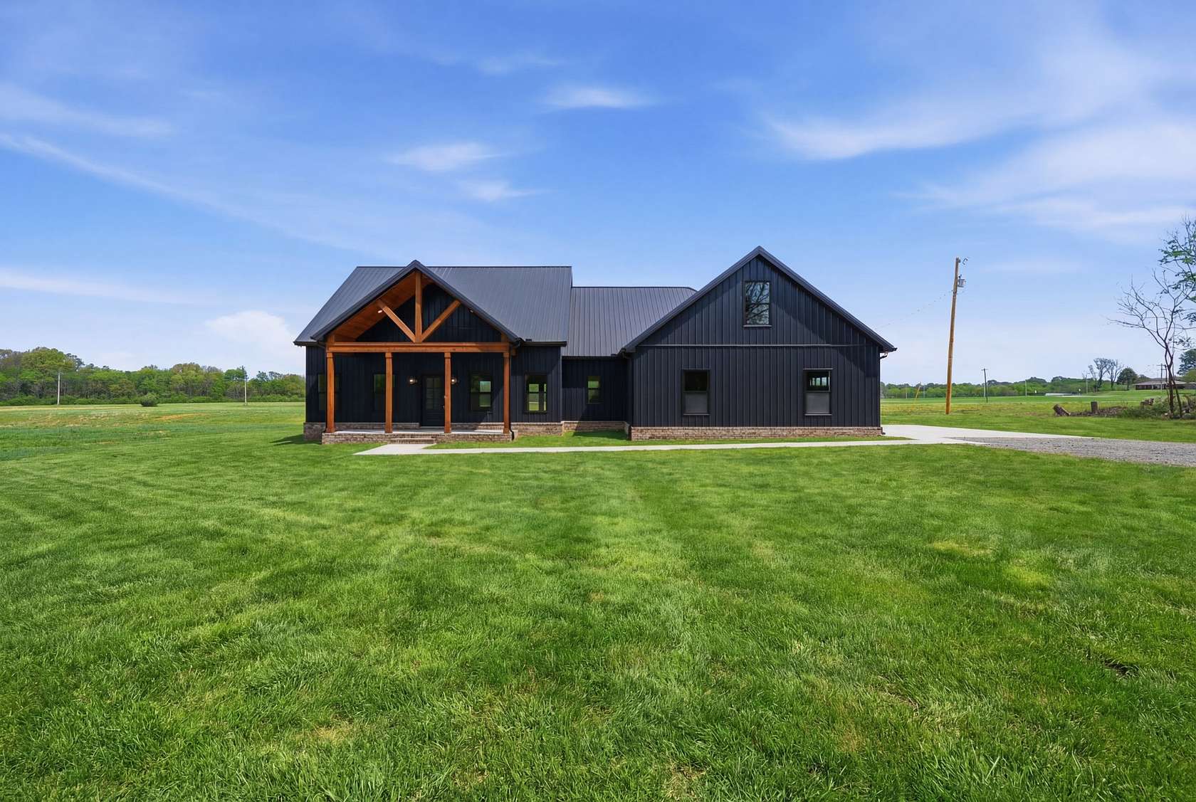 9.82 Acres of Land with Home for Sale in Shelbyville, Tennessee