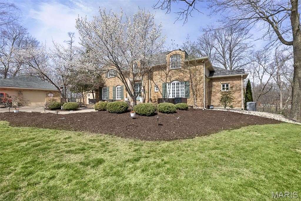 4.26 Acres of Land with Home for Sale in Lebanon, Illinois