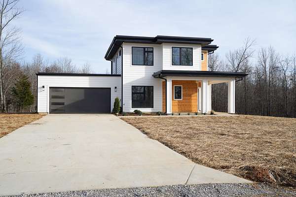 15 Acres of Land with Home for Sale in Stewart, Tennessee