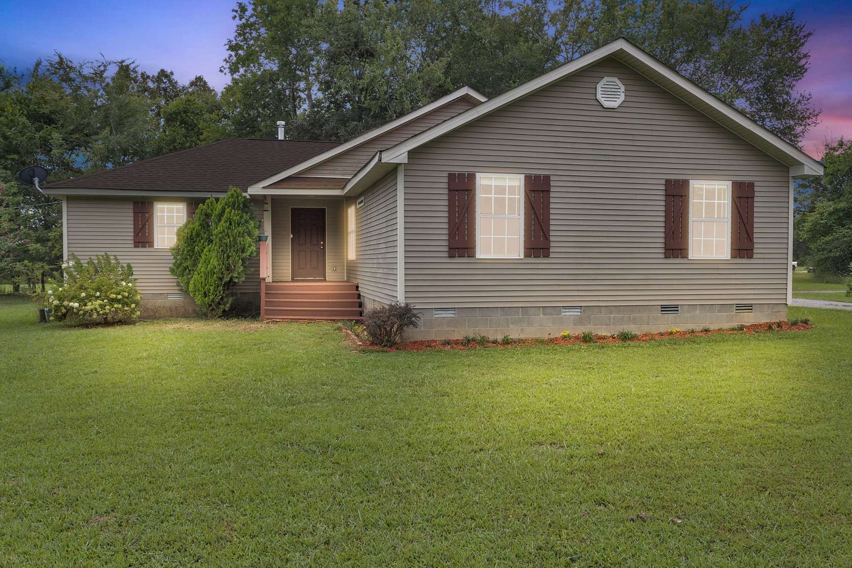 26.7 Acres of Land with Home for Sale in Shelbyville, Tennessee