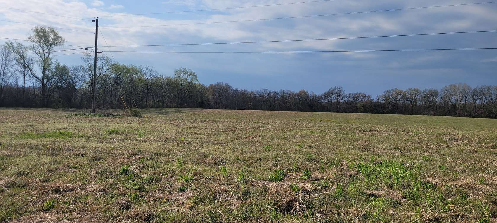 6 Acres of Residential Land for Sale in Shelbyville, Tennessee