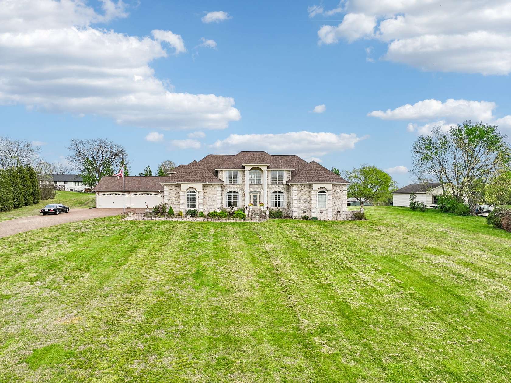 1.7 Acres of Land with Home for Sale in Gallatin, Tennessee